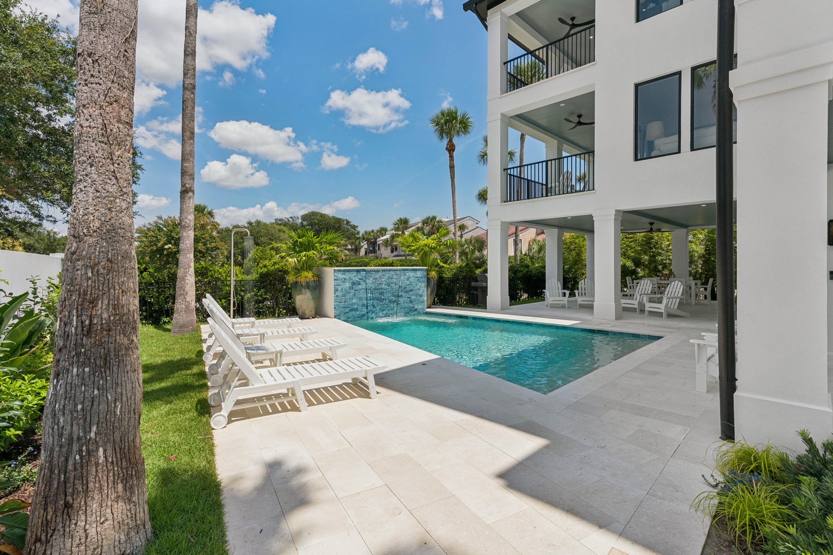 Villa Del Mar - 4346 16th Street