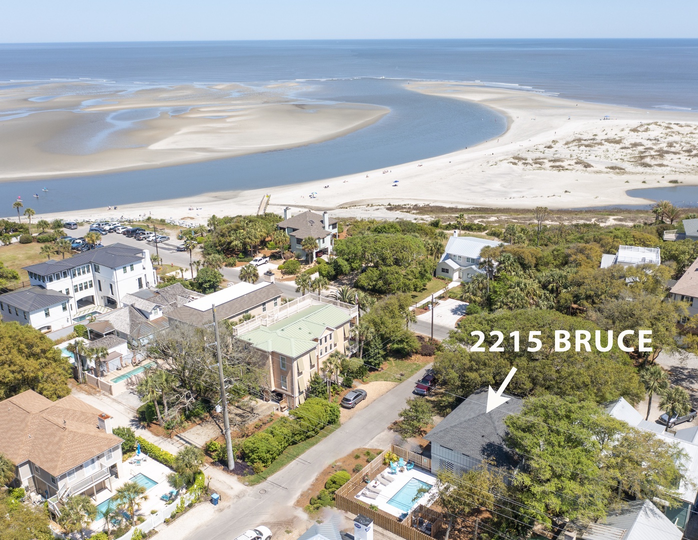 Three Oaks Beach Cottage - 2215 Bruce Drive