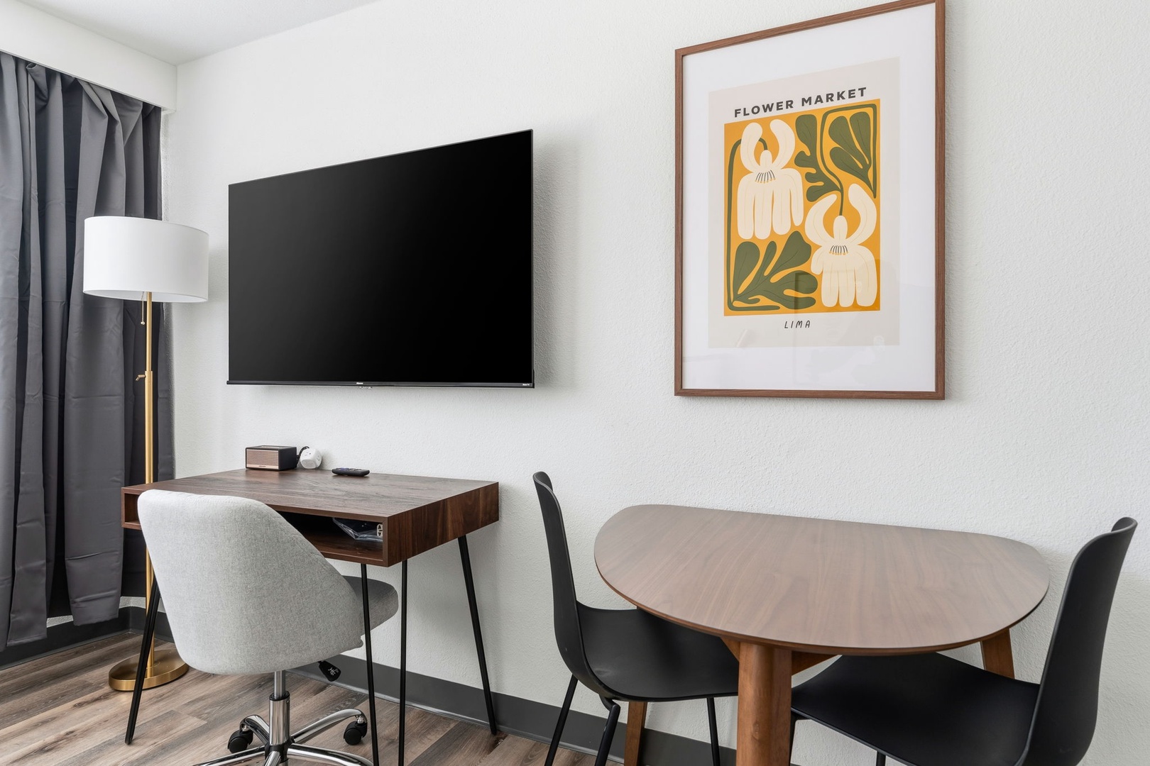 045-2828 Southwest Fwy-Houston Unit 419 10-25