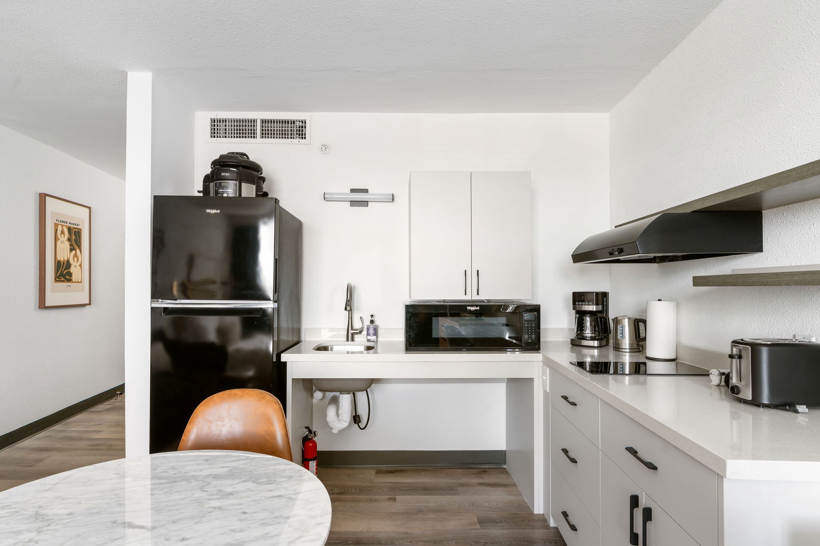 113-2828 Southwest Fwy-Houston Unit 425 10-25