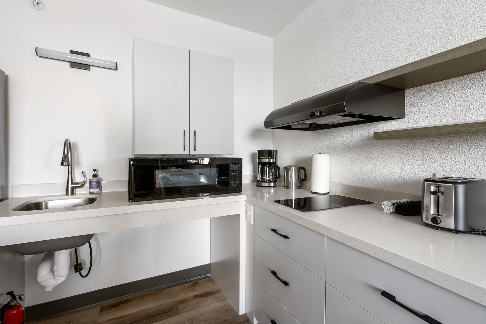 114-2828 Southwest Fwy-Houston Unit 425 10-25