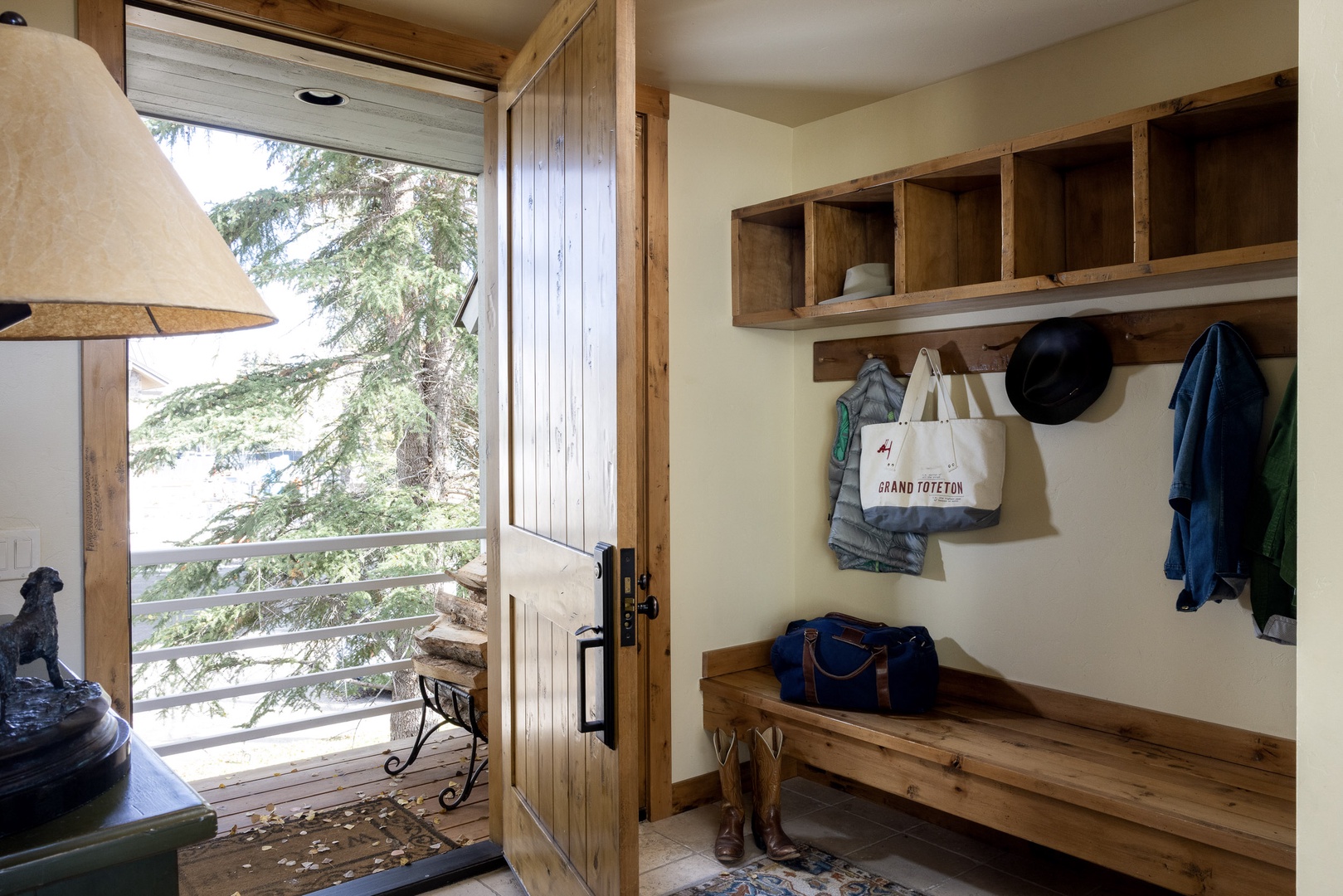 18-20251017LRPhoto_web_18