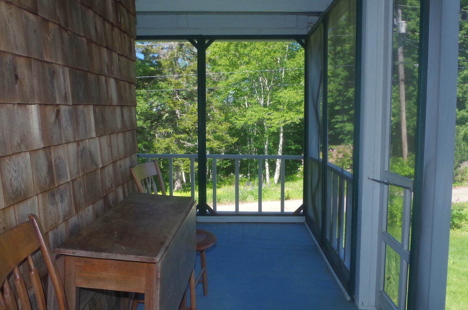 Porch & Sitting Area