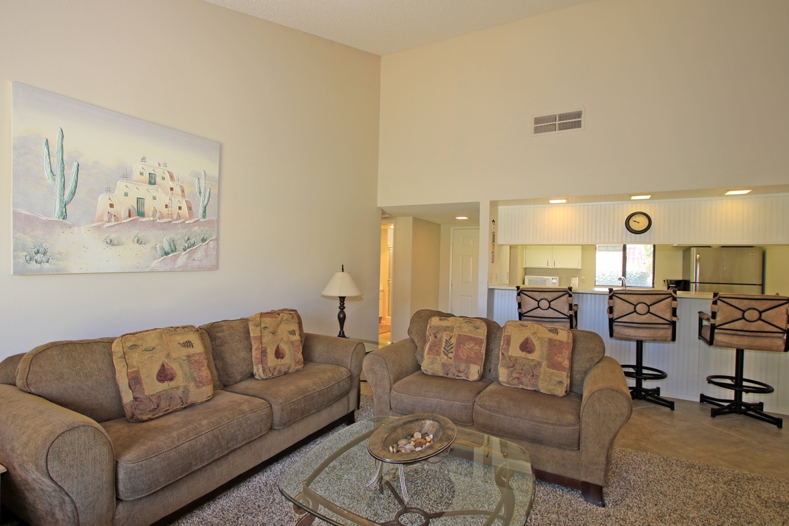 PS631 Palm Desert Resorter