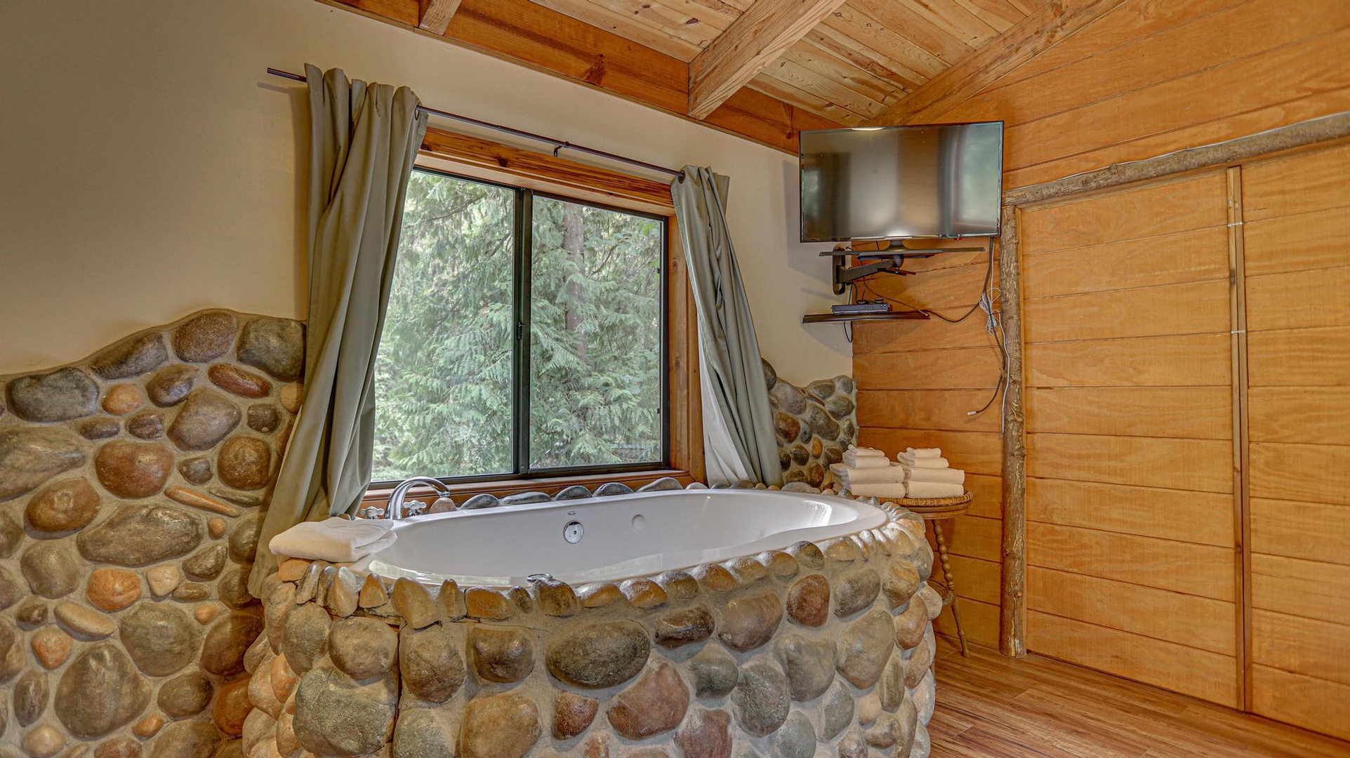 Dream Catcher Cabin 2 Bedroom Cabin in Brightwood, OR