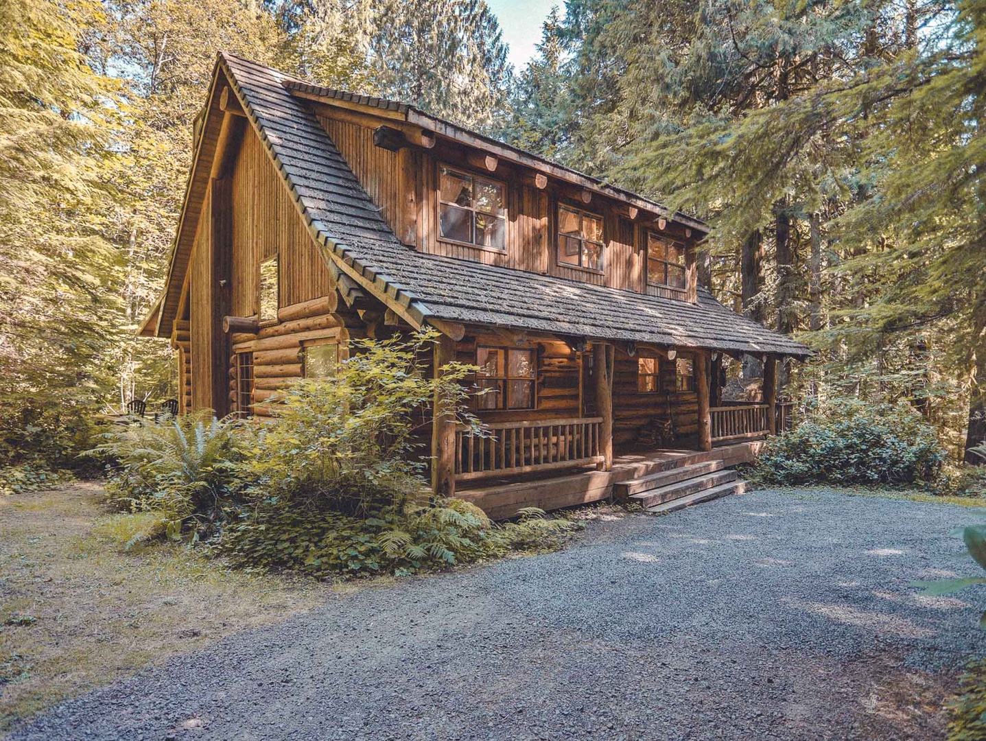 Bear Den Log Cabin