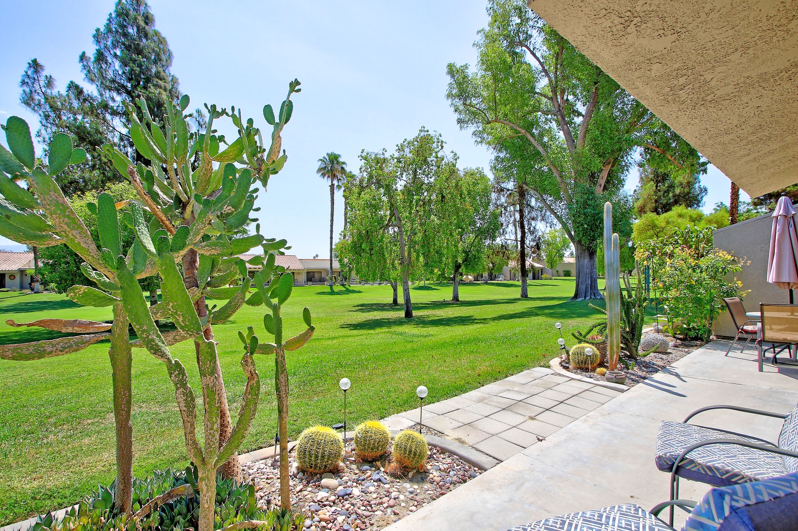 PS860 Palm Desert Resorter CC