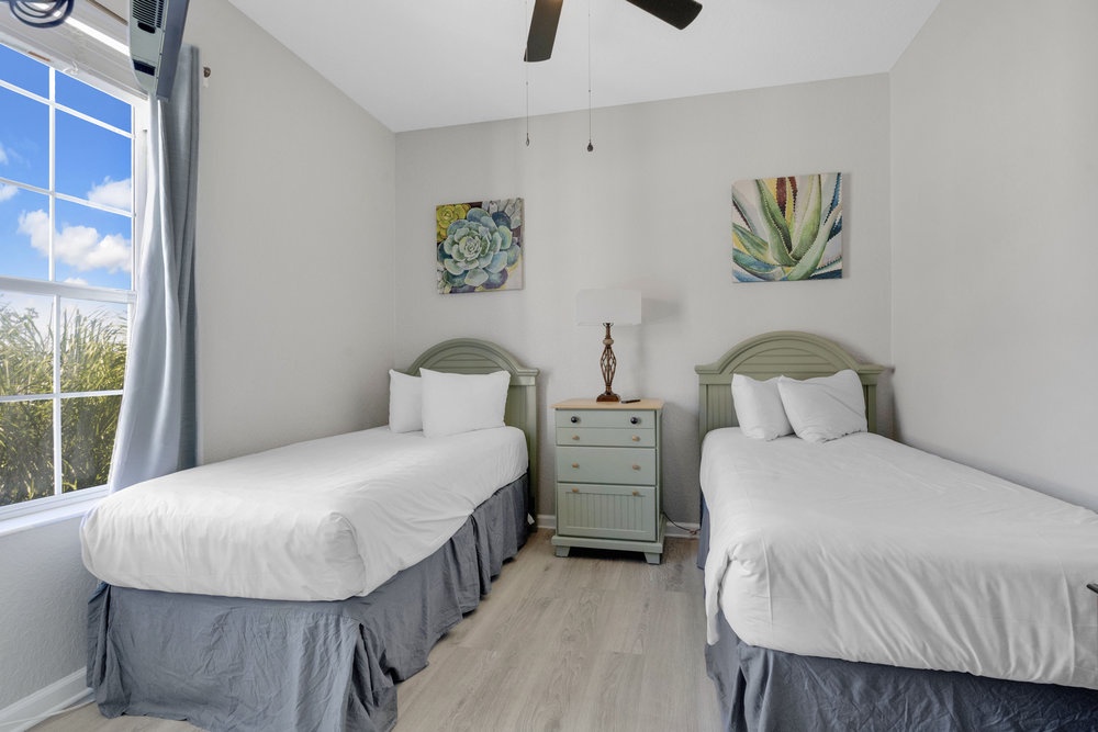 3rd Bedroom - 2 Twin Beds