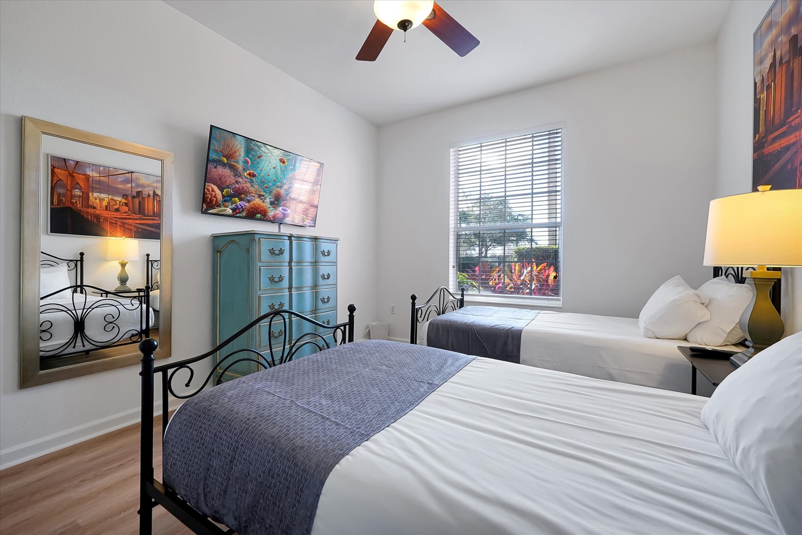 Rest peacefully in your twin bedroom with charming vintage touches and comfortable beds