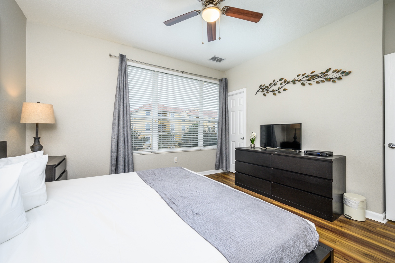 Primary Bedroom King Top / 3rd Floor