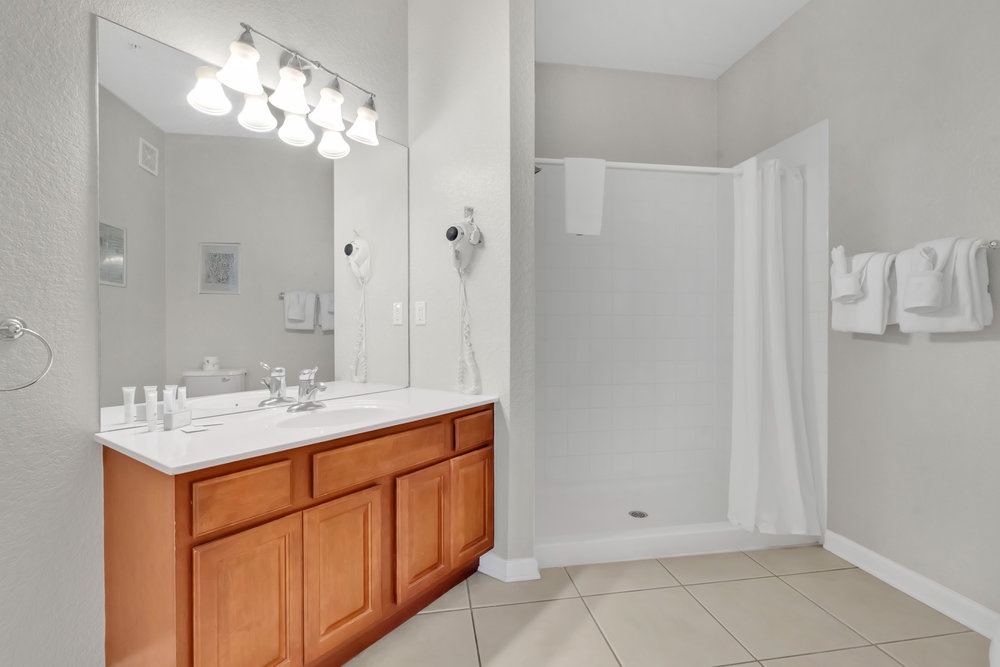 Primary en suite Bathroom