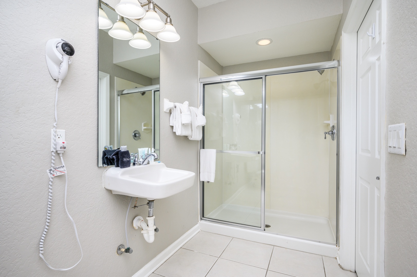 3rd en suite Bathroom   - 1st / Ground Floor