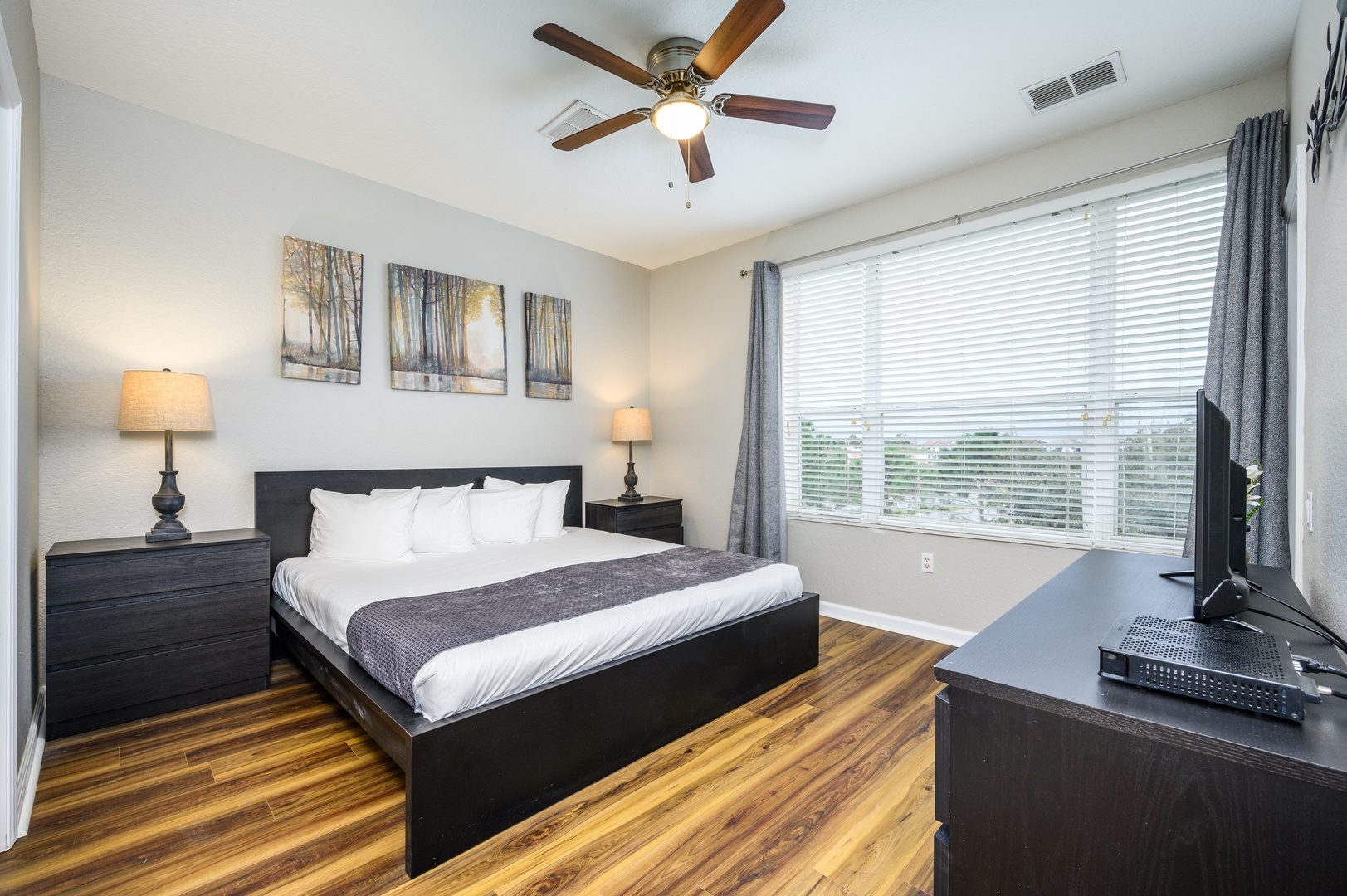 Primary Bedroom King Top / 3rd Floor