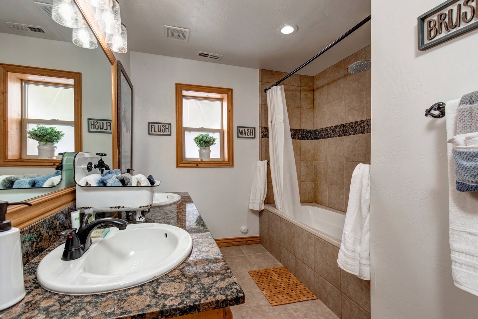 Bear Hollow 5534B by Moose Management_32
