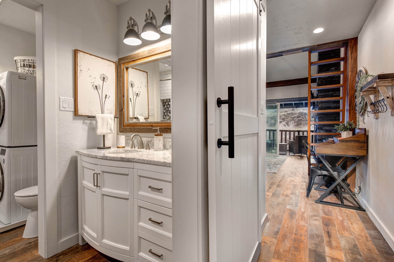 Prospector Condos 924