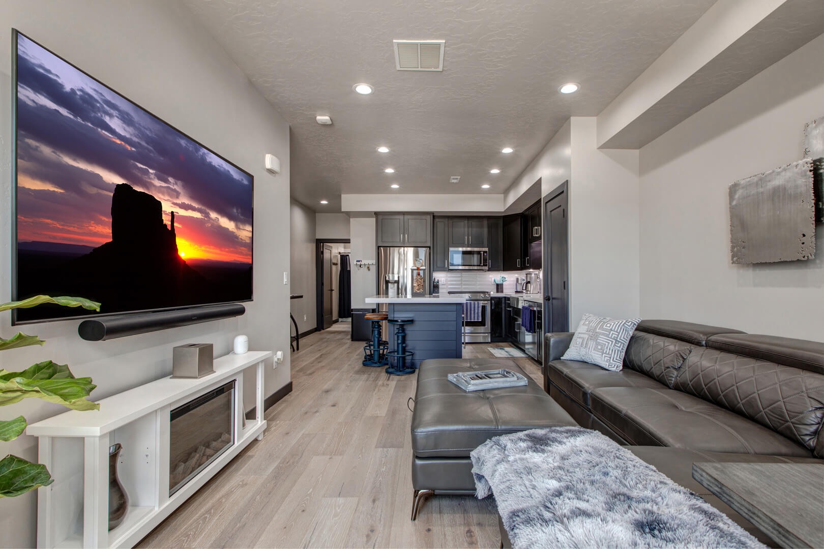 Silver Creek Village 6627