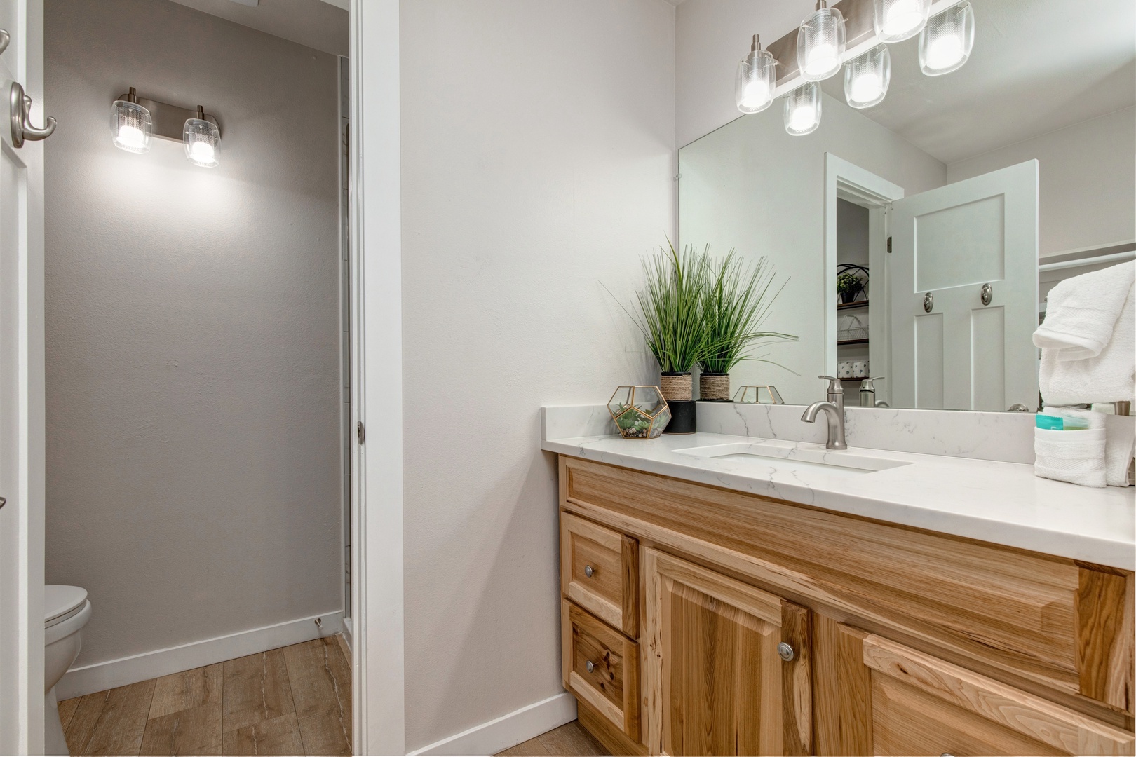 Prospector Condos 921