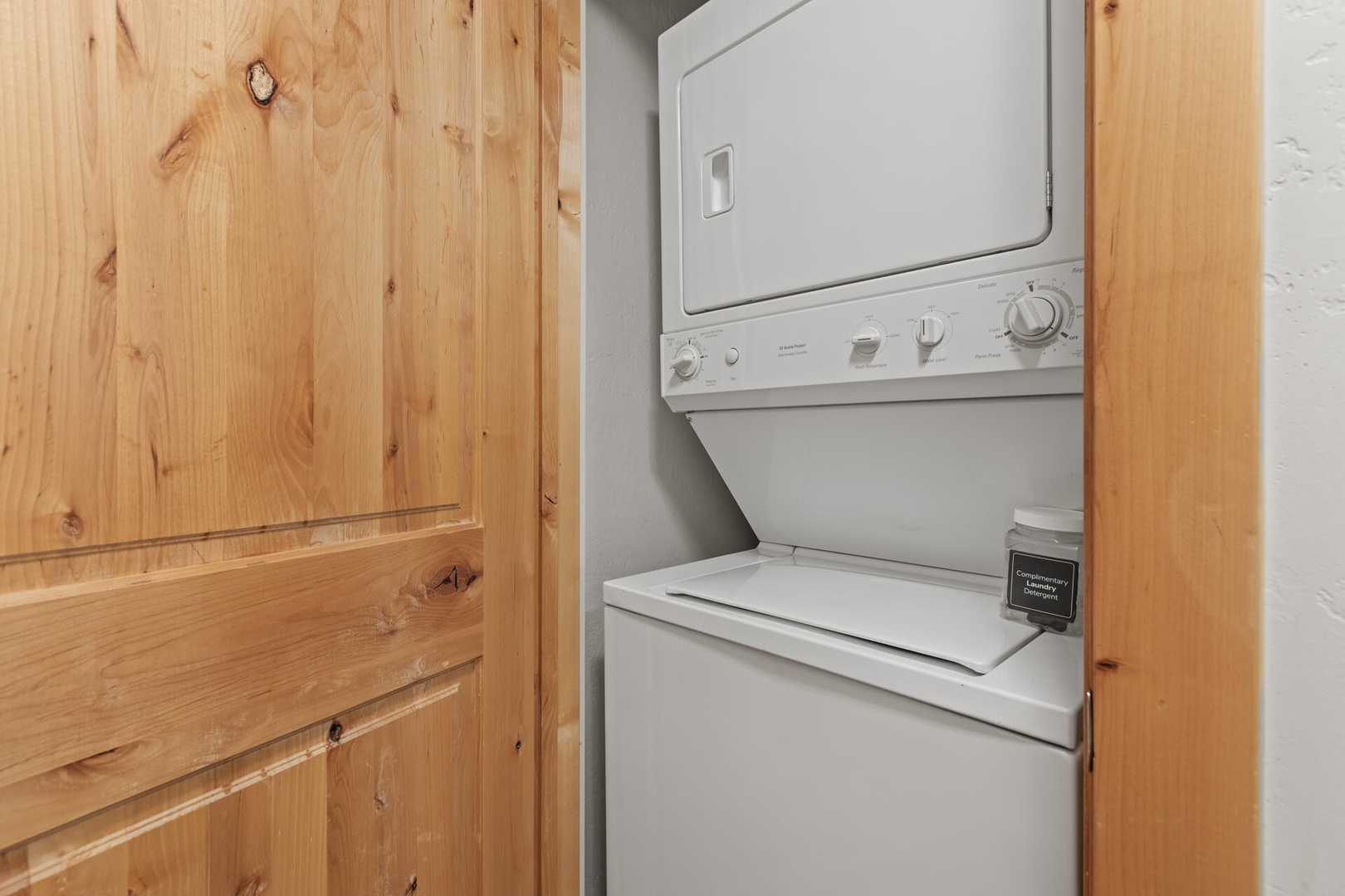 Bear Hollow Lodges 4201: Full sized washer and dryer in the unit gives easy access and cleanup after a day on the mountain.