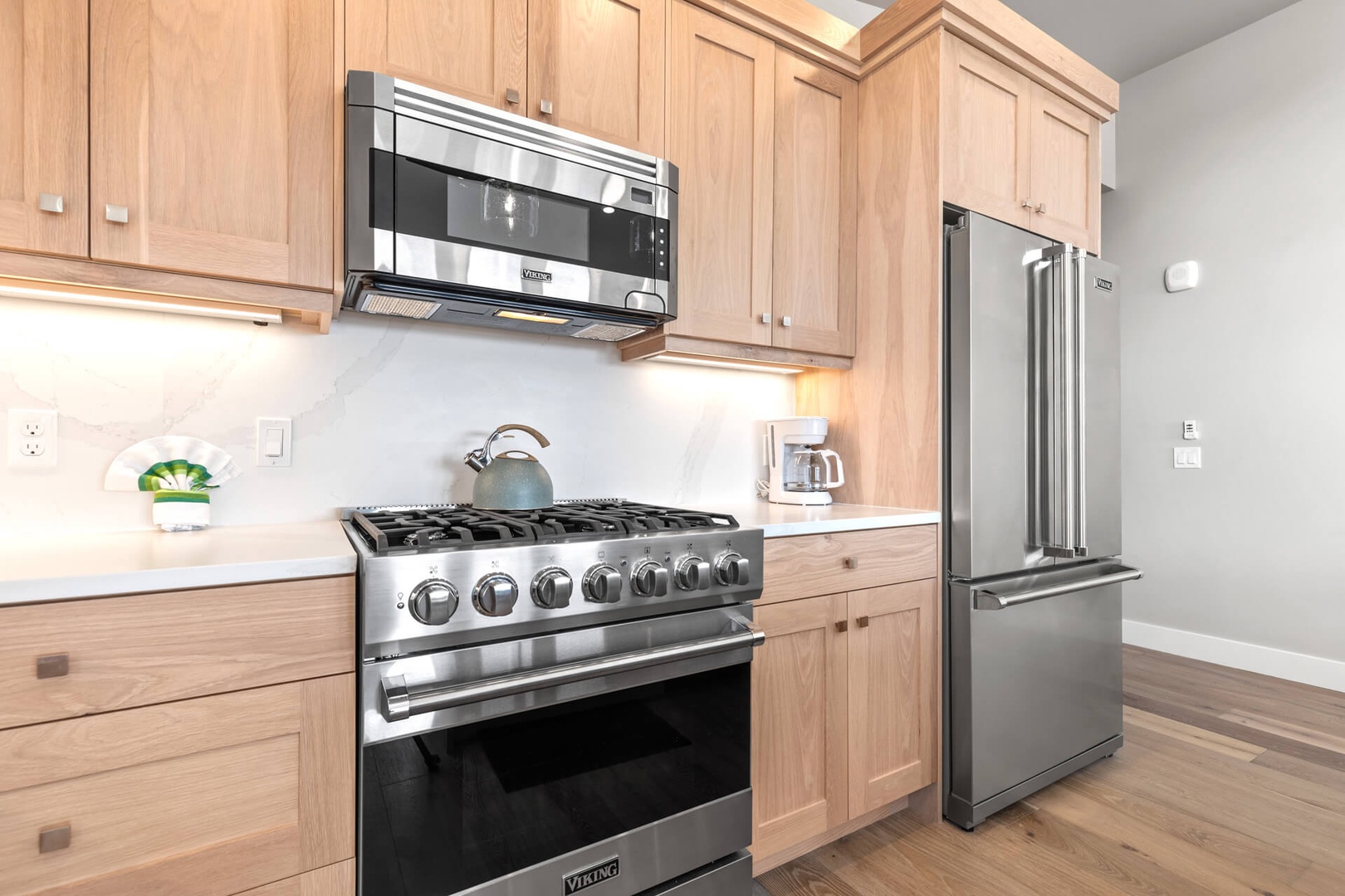 Mayflower Lakeside 304-45