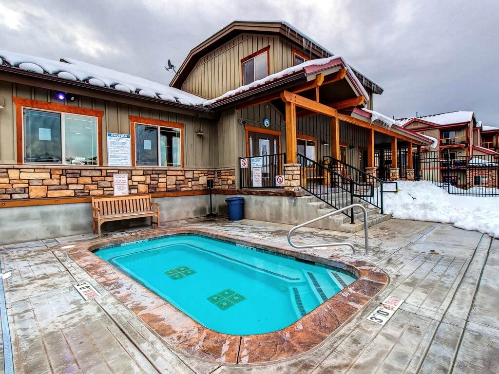 Bear Hollow Village - Large Hot Tub - Open All Year