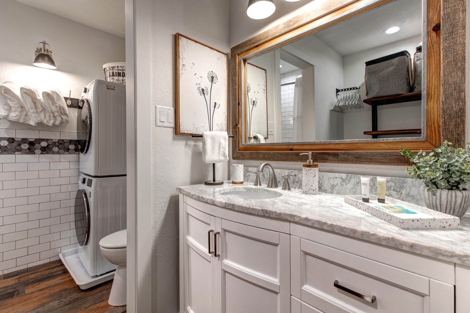 Prospector Condos 924