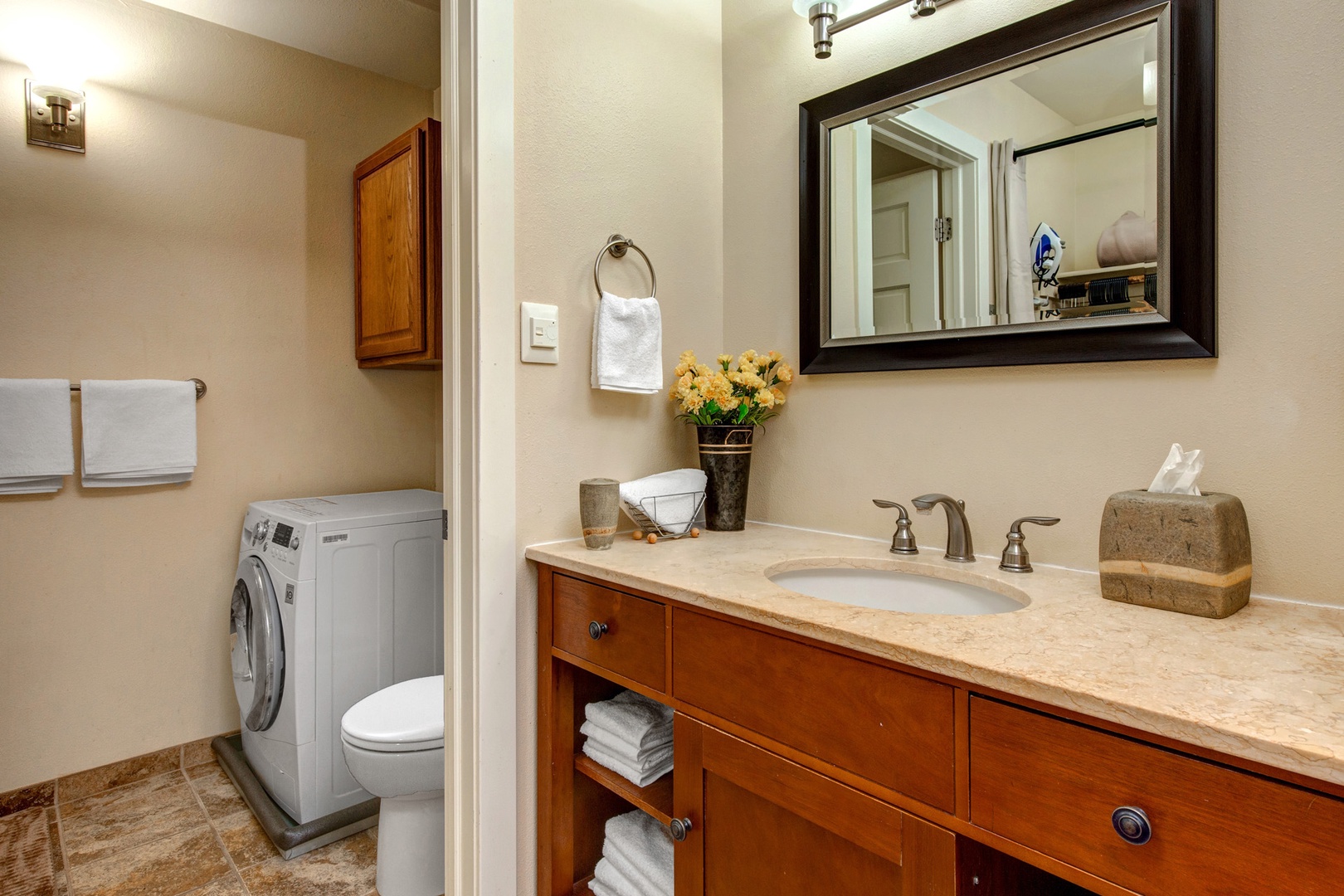Prospector Condos 732