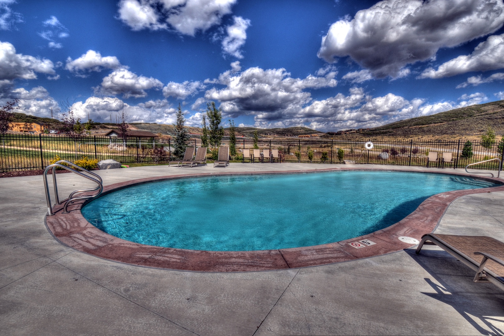 Parks Edge Community Clubhouse Pool (summer)