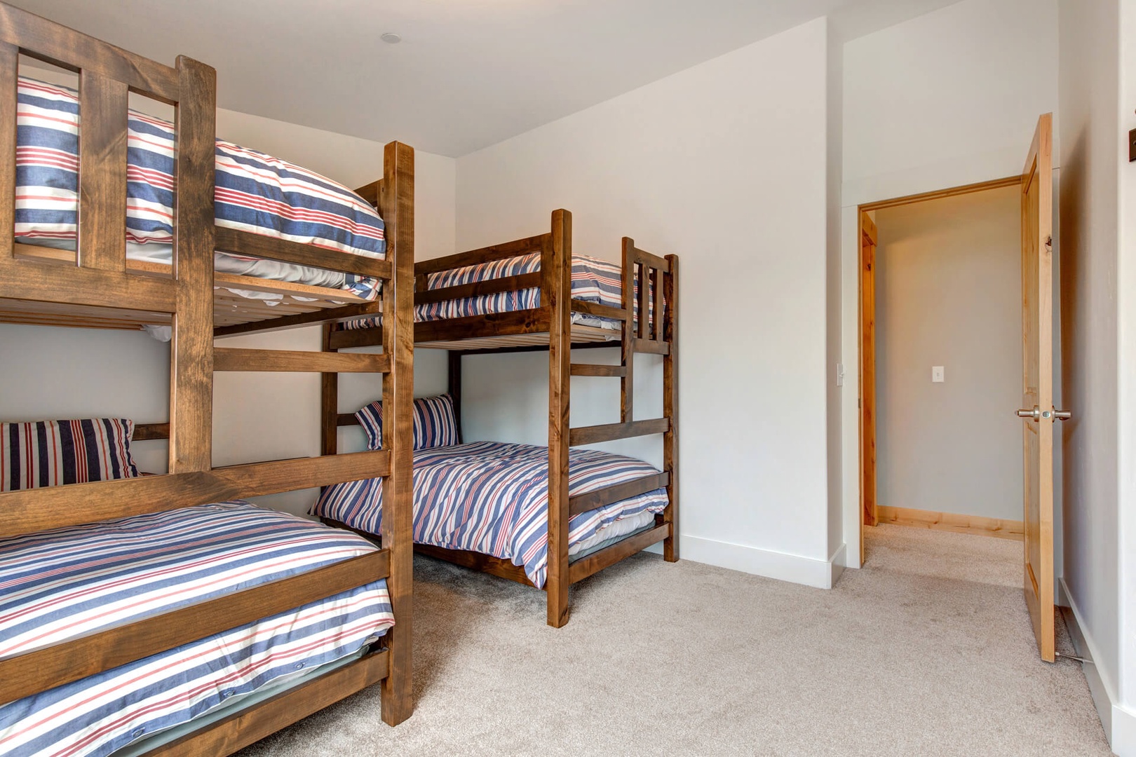 Bear Hollow 5460 by Moose Management_16