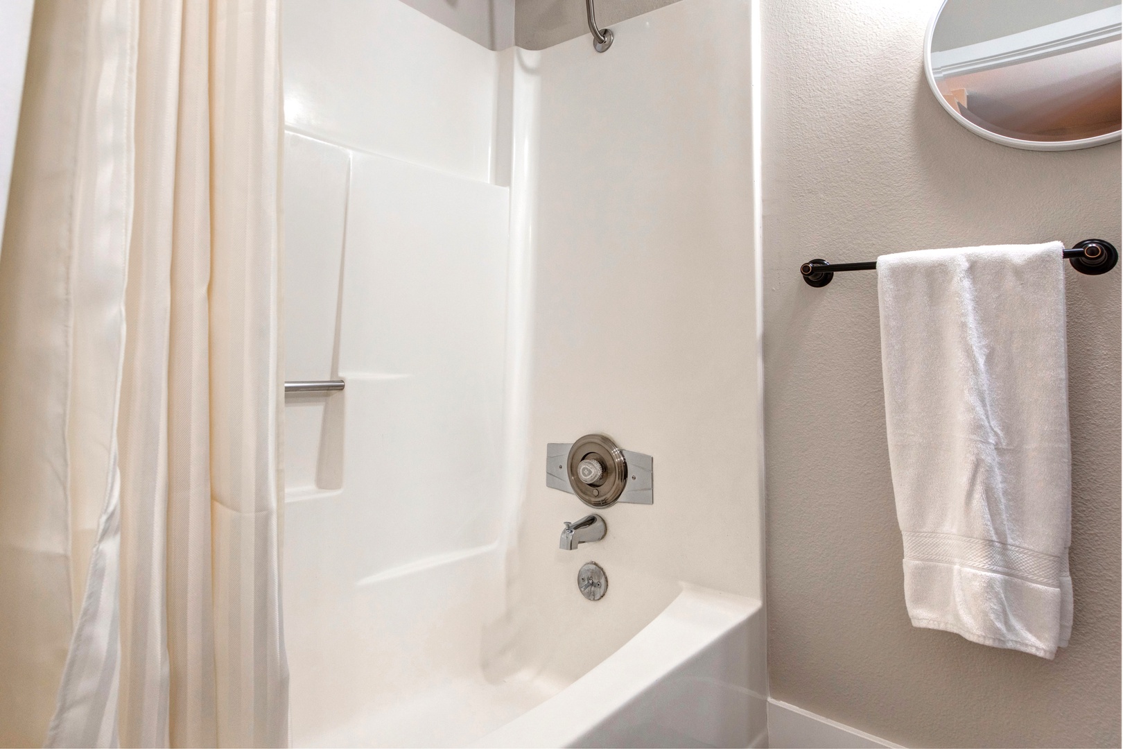 Prospector Condos 425