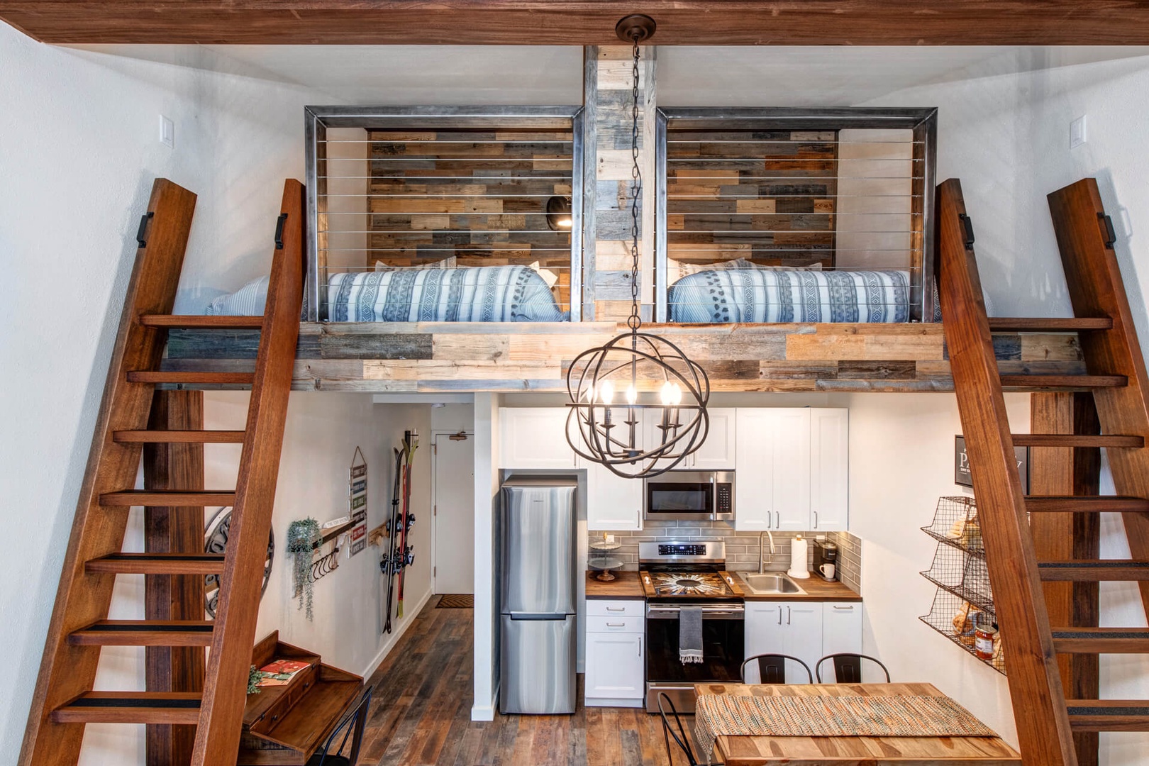 Prospector Condos 924