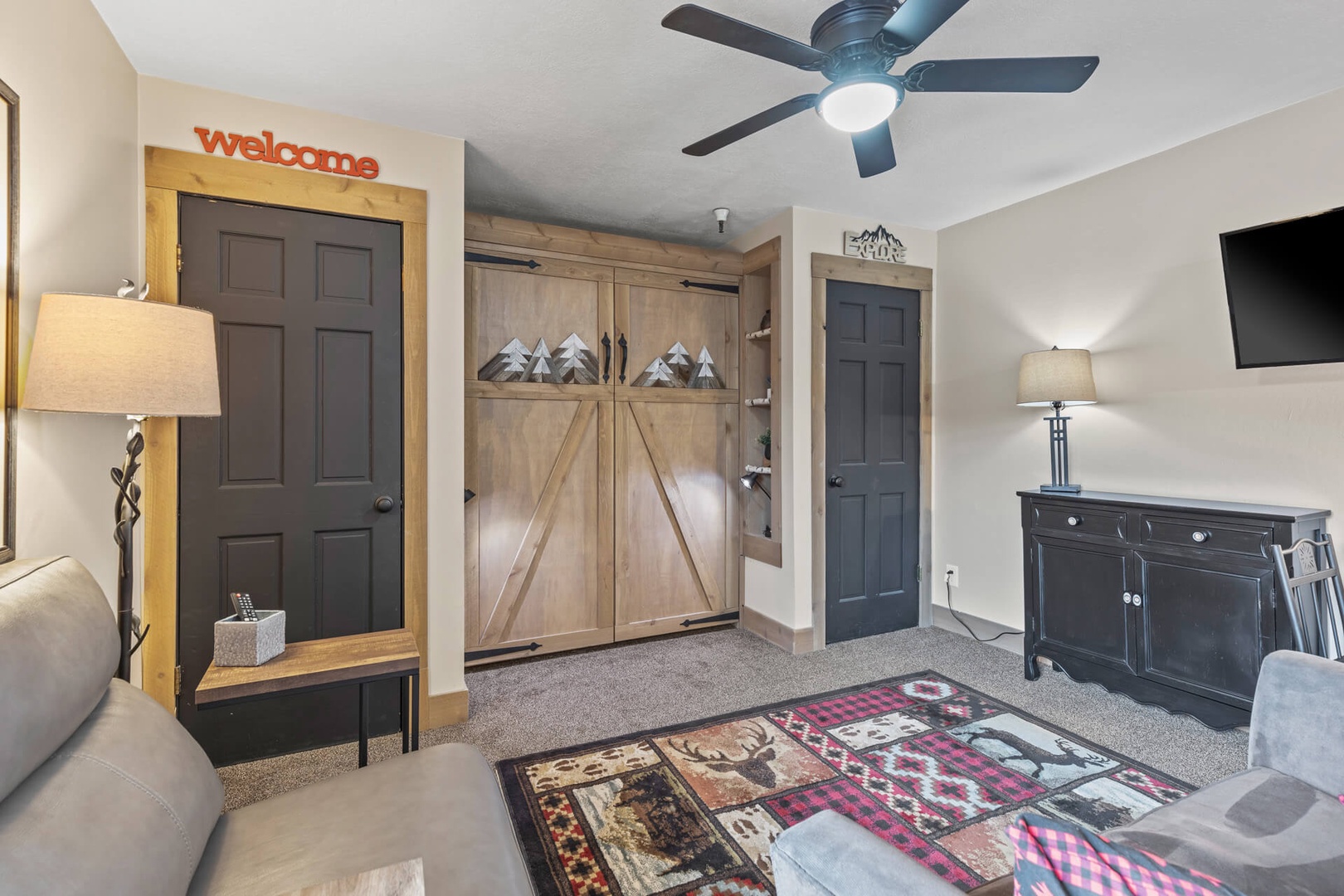 Carriage House 328
