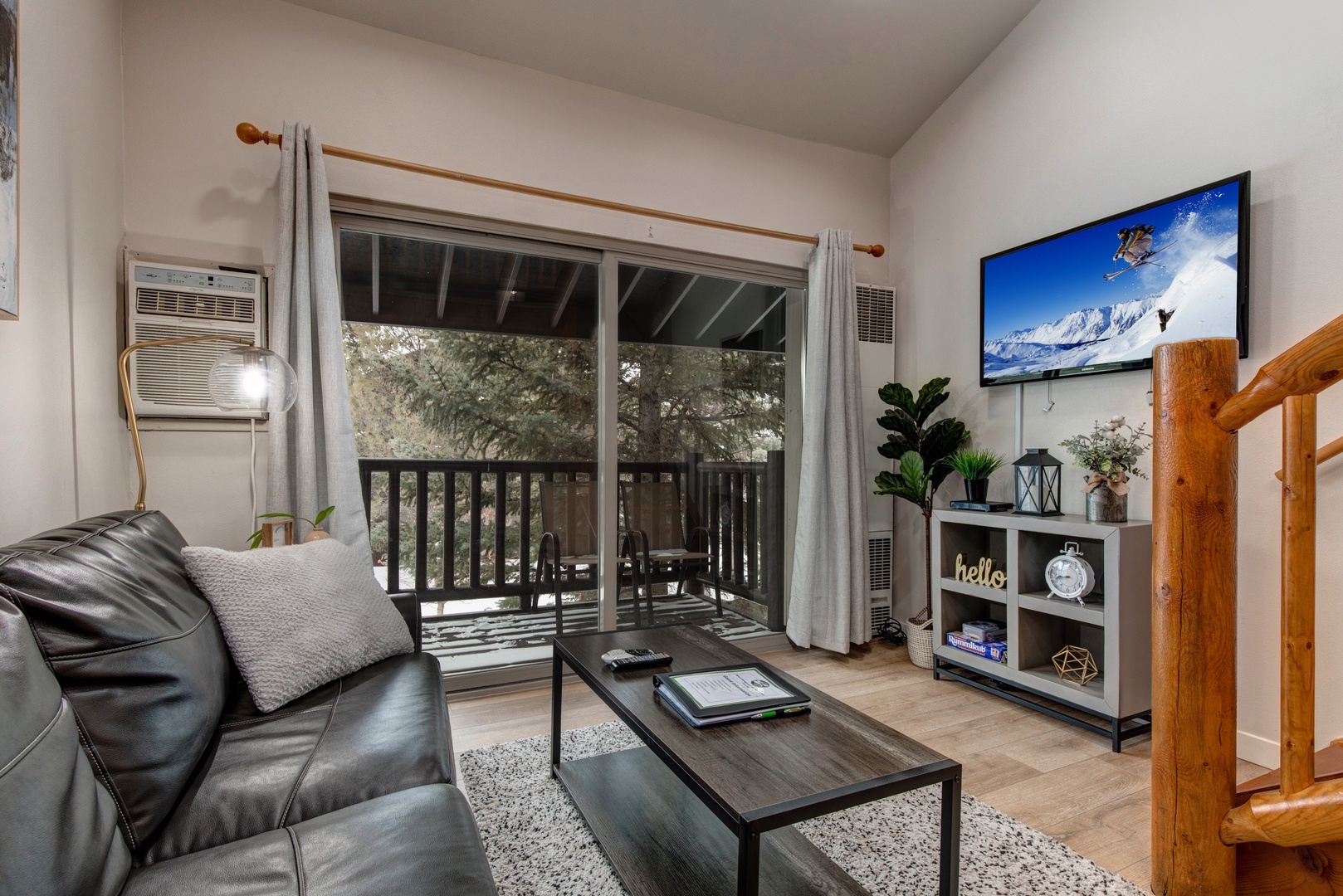 Prospector Condos 921
