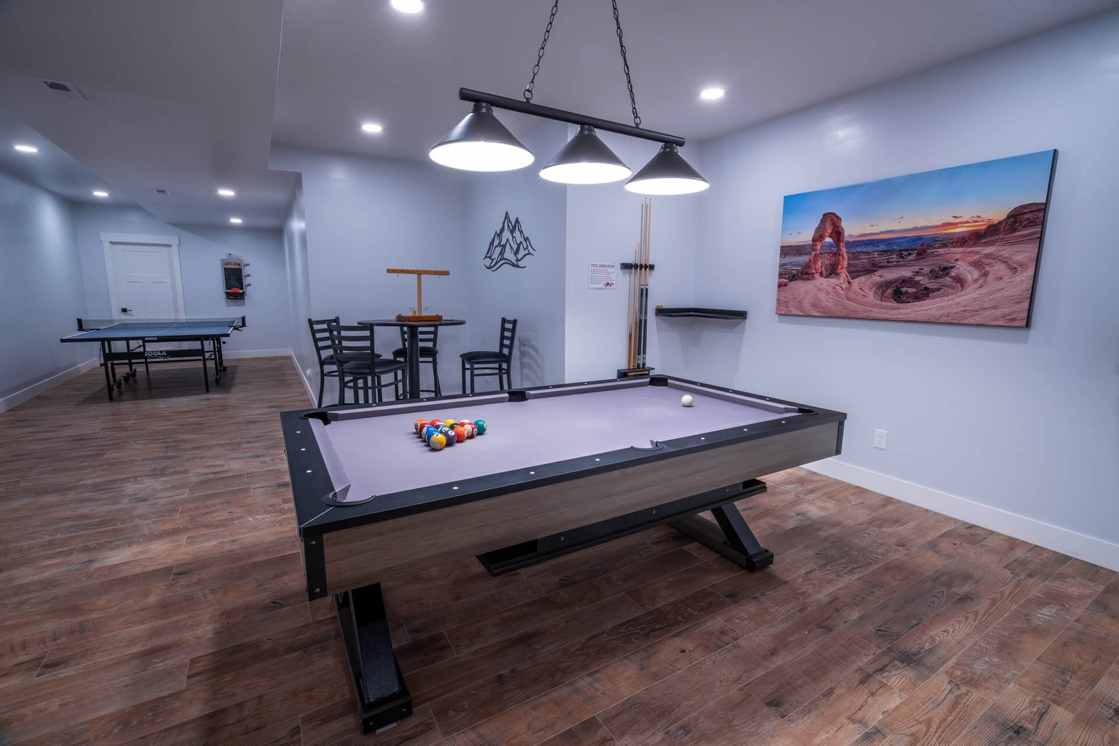 Lower Level Game Room - Pool, Poker, Ping Pong