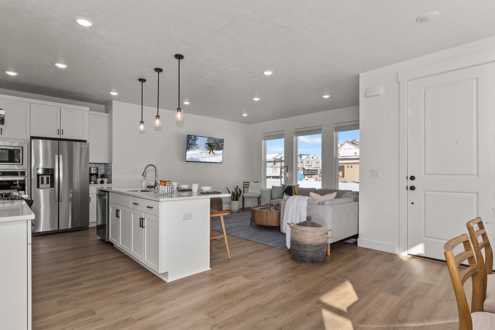 Silver Creek Village 6885