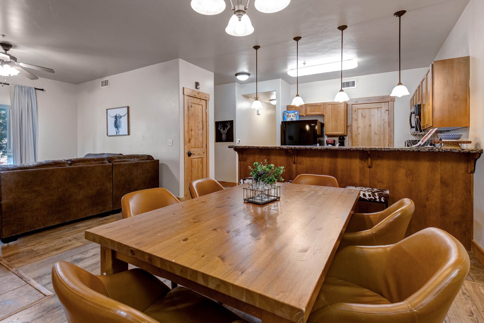 Bear Hollow Lodges 1104:  Eating at the table or serving from the bar is perfect for gathering and games.