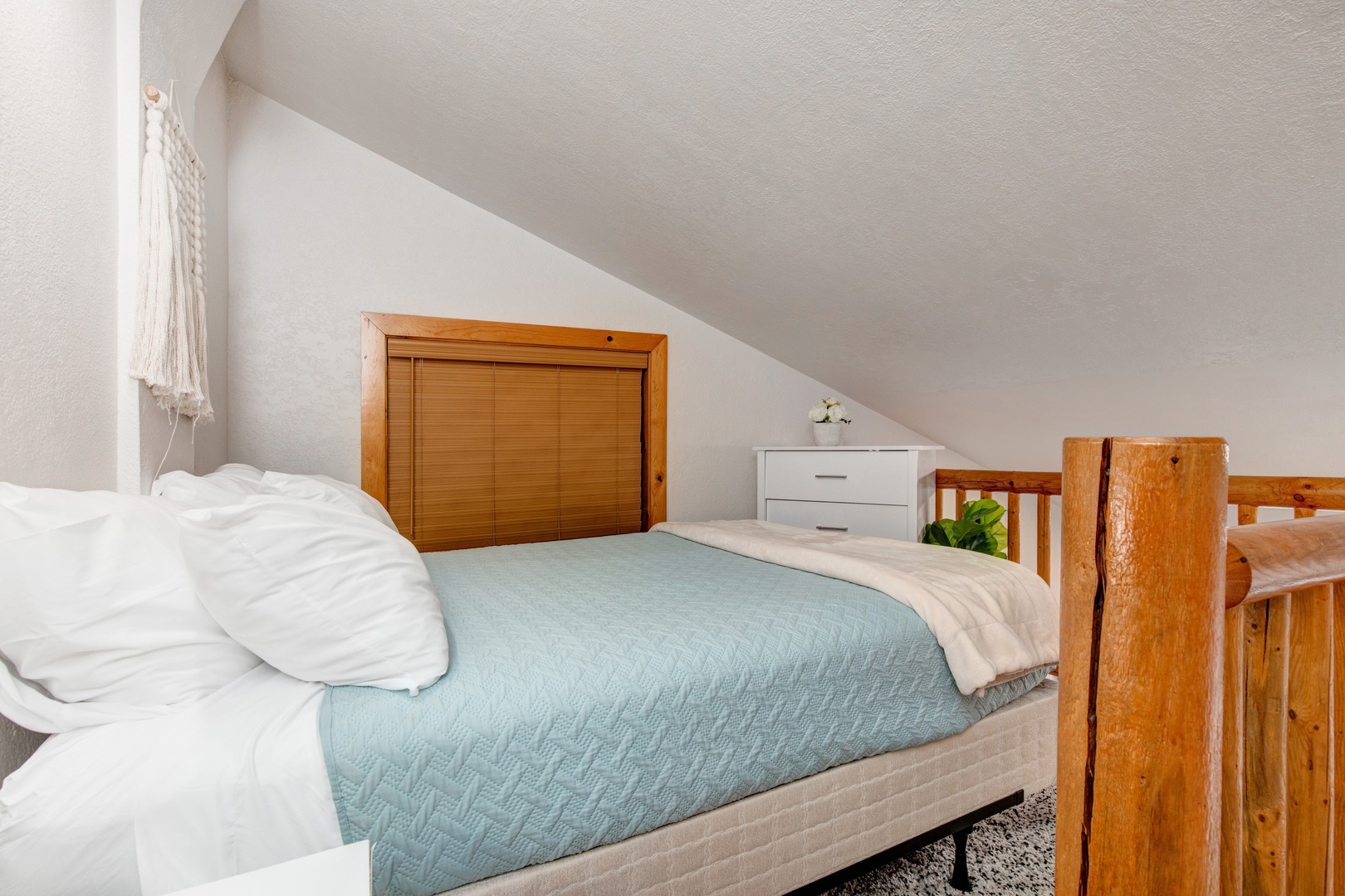 Prospector Condos 921