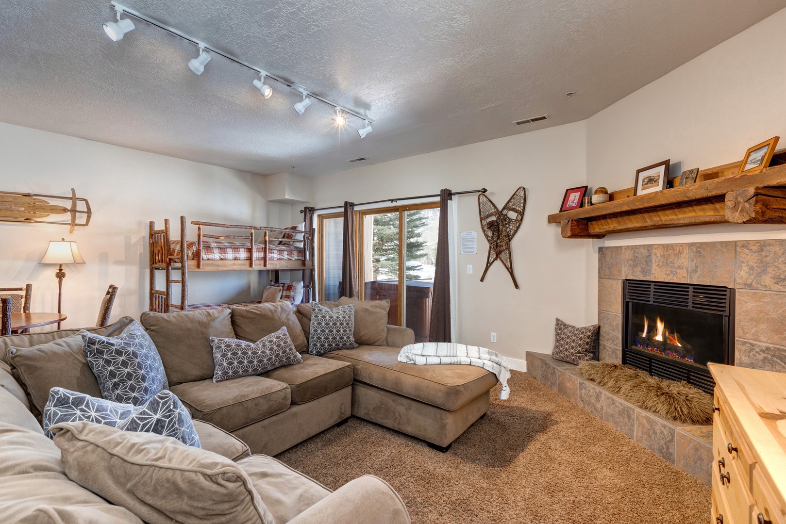 Canyon Crossing 2153