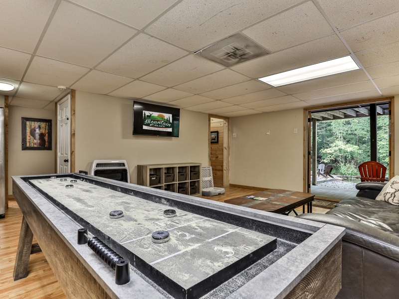 Shuffle Board Table