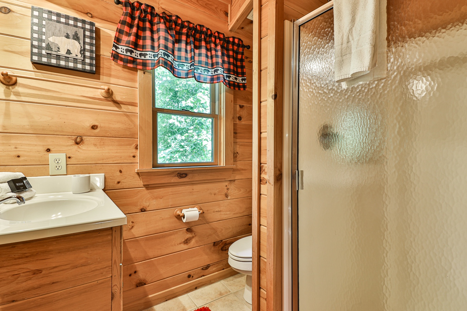 Full Bath - Upper Level