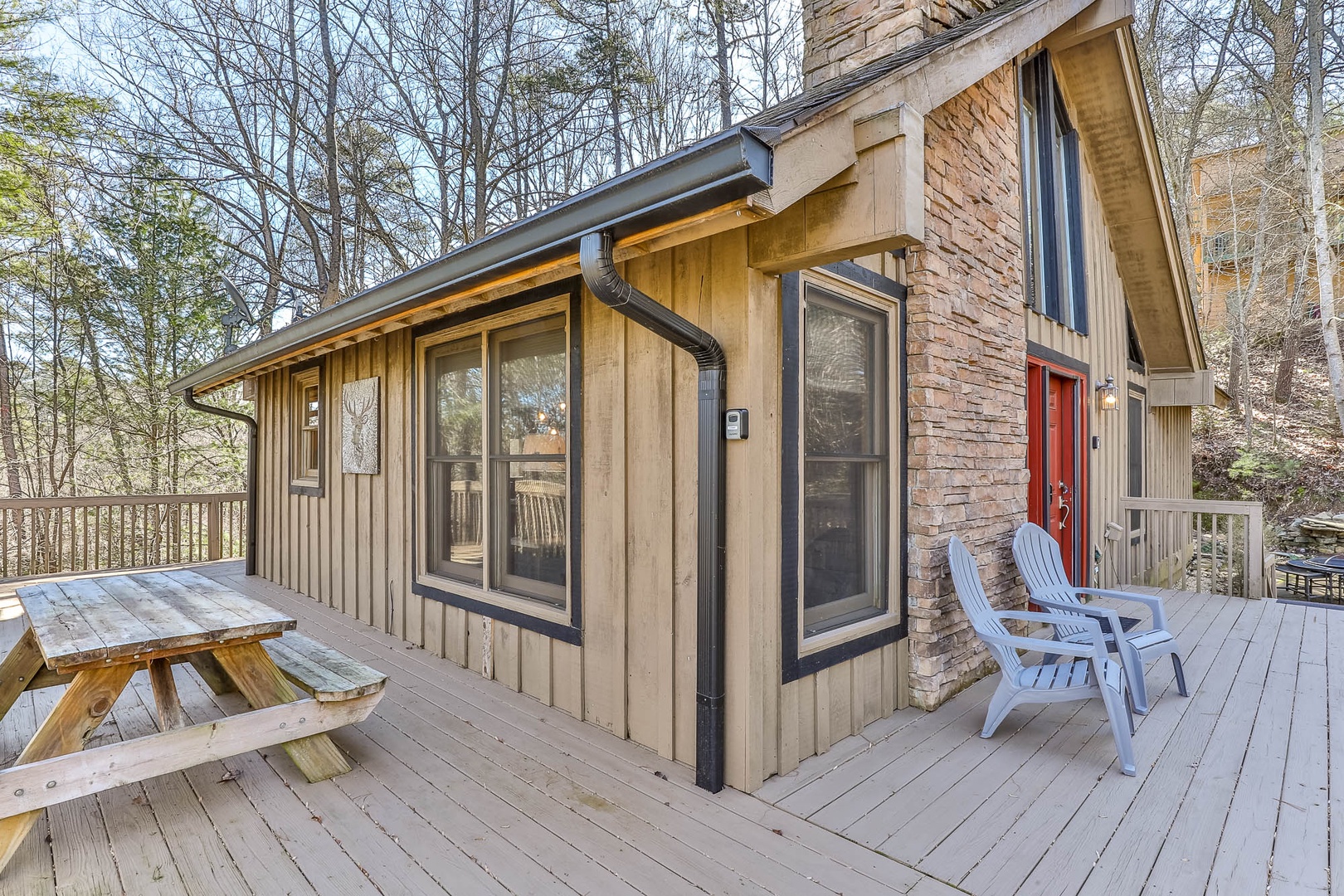 Deck with seating and picnic table