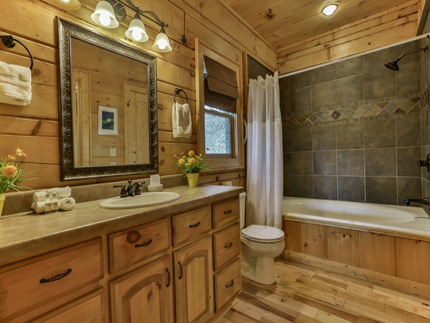 Master Bath - Main Level