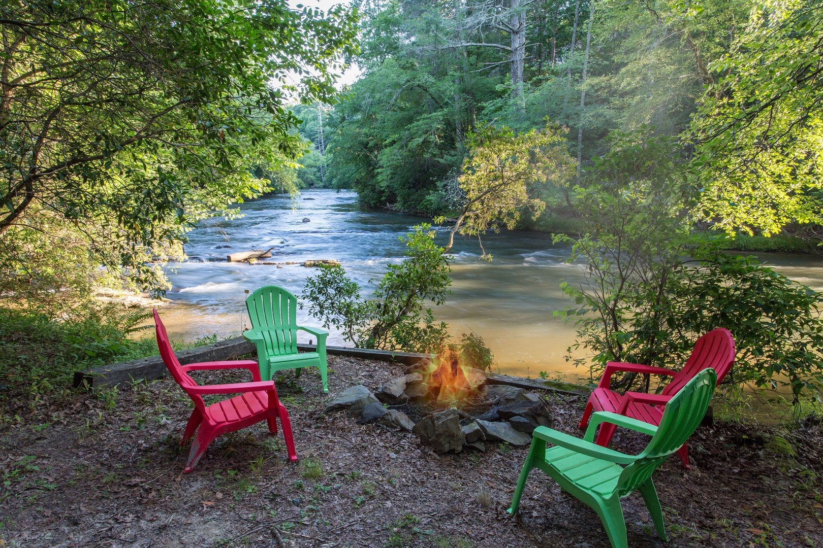 Welcome to Rushing River Lodge!