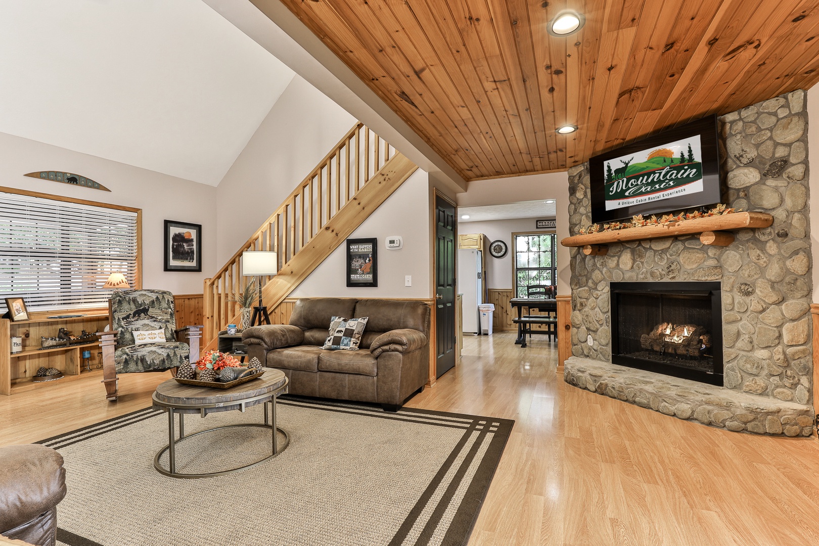 Living area w/smart TV and gas fireplace