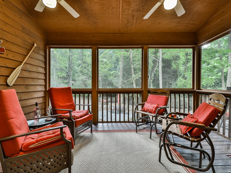 Screened in Porch