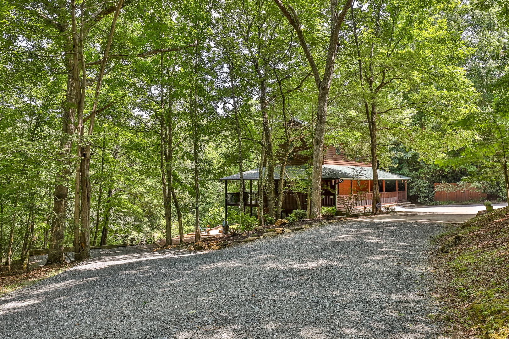 Beautiful wooded, waterfront, private setting