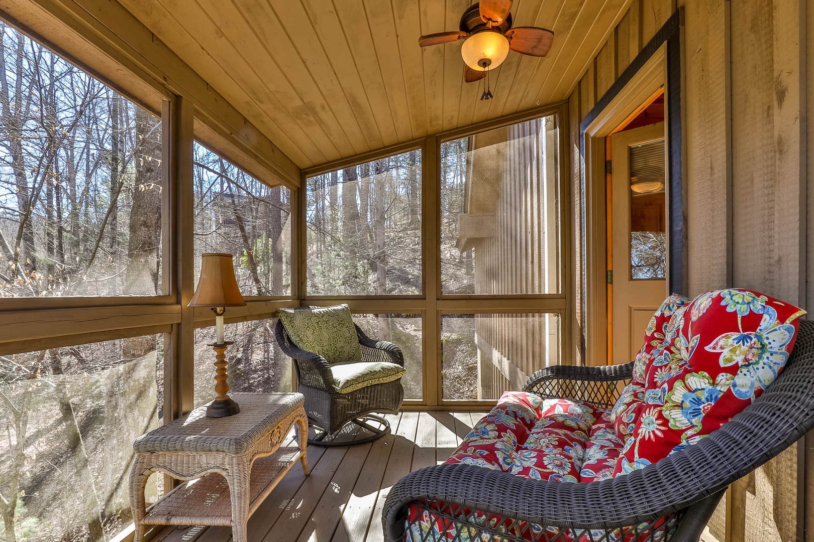 Screened in porch