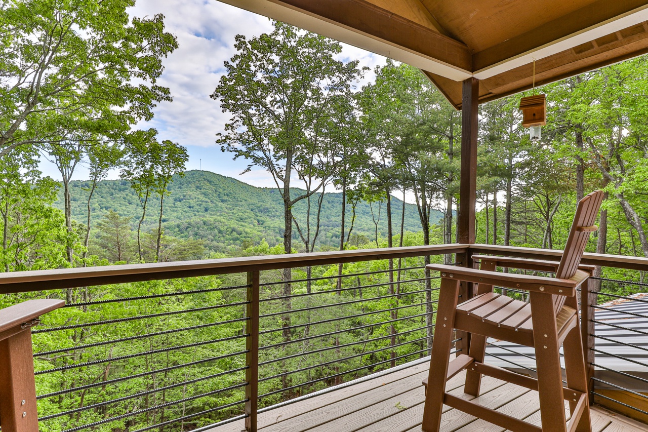 King Upper Private Balcony