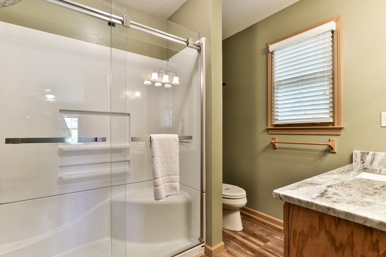 King Master Bath on Main