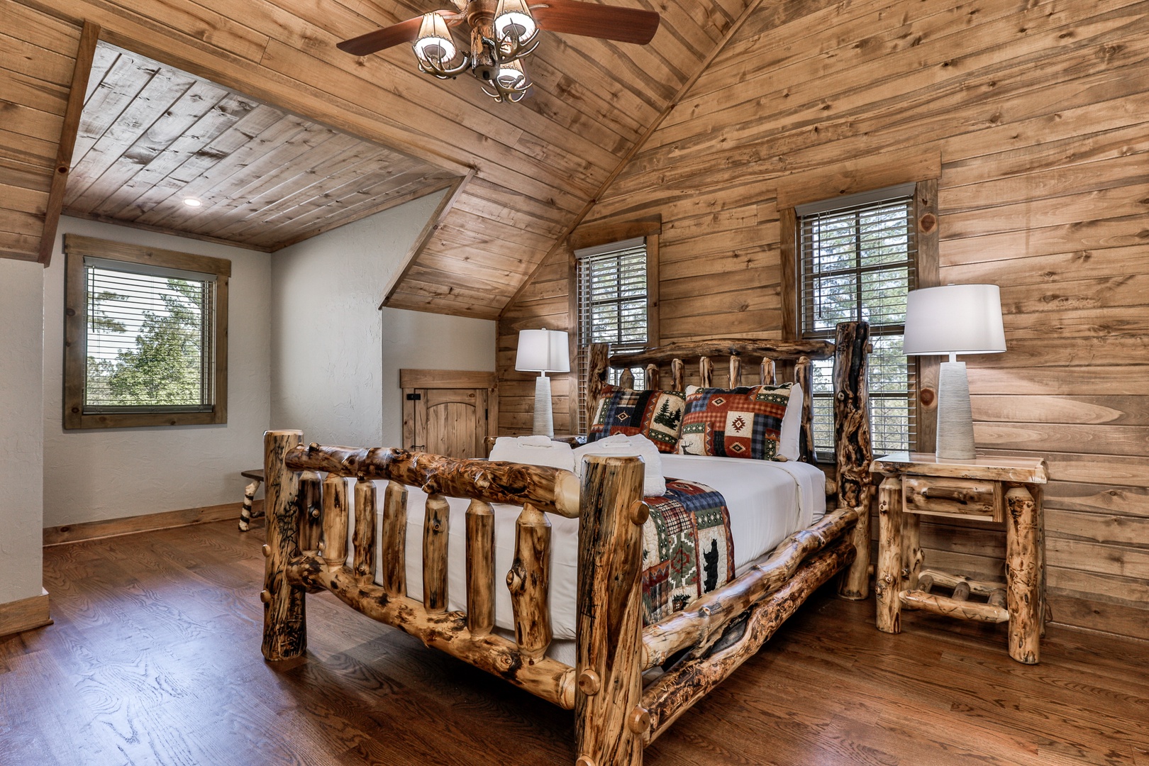 King Bedroom upstairs