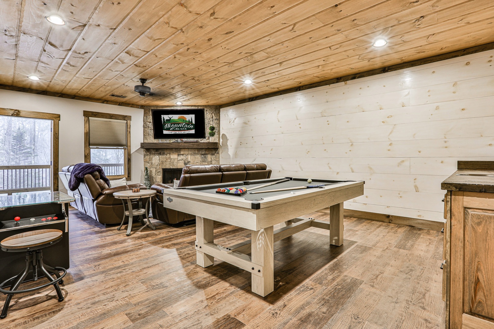 Terrace Level Game Room